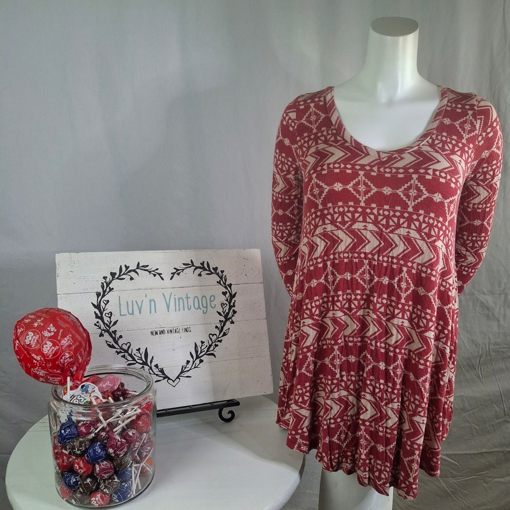 Popana Womens Medium Red Geometric Tribal Print Long Sleeve Swing Tunic Top USA
